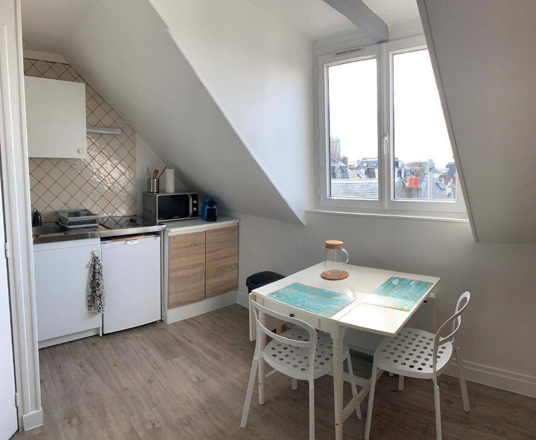 Les Parasols De Trouville Appartement Buitenkant foto